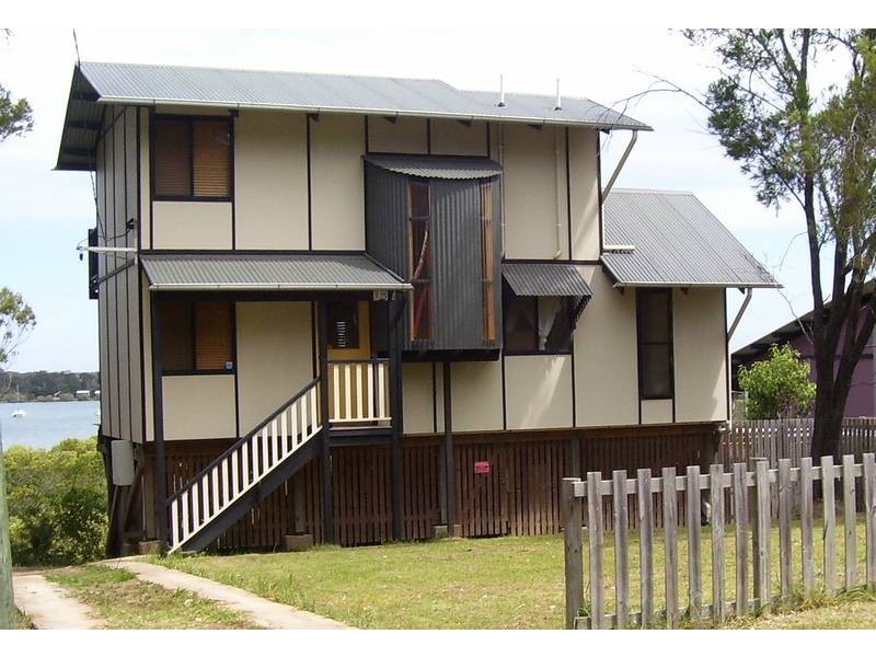22 Deviot STREET, Macleay Island QLD 4184