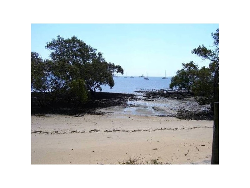48 Attunga STREET, Macleay Island QLD 4184