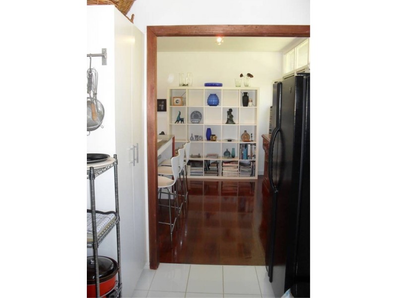 64 Charles TERRACE, Macleay Island QLD 4184