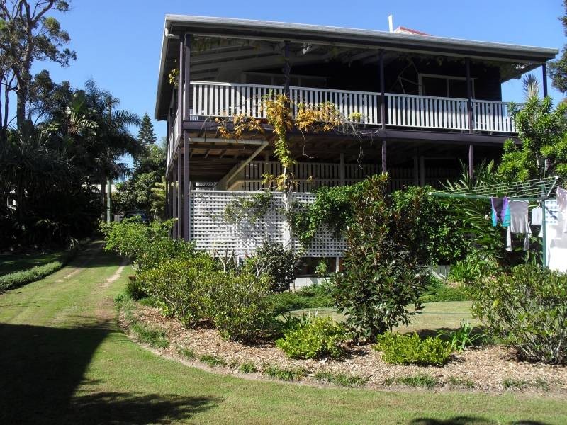64 Charles TERRACE, Macleay Island QLD 4184