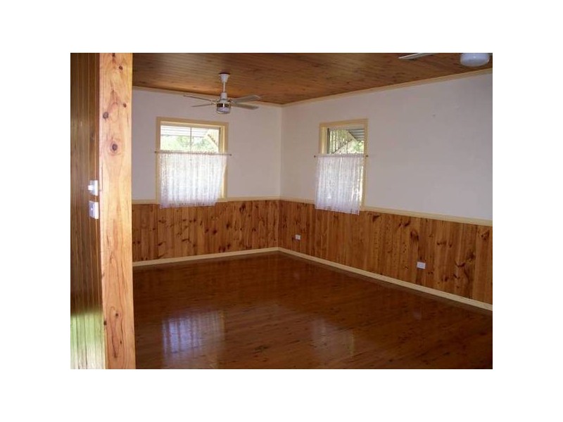 68 Charles TERRACE, Macleay Island QLD 4184