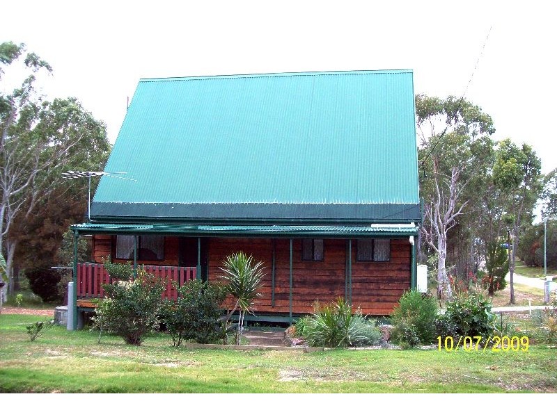 25 Barramundi Street, Macleay Island QLD 4184