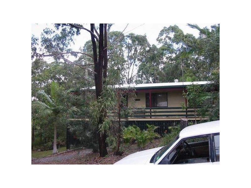 9 Paula PARADE, Lamb Island QLD 4184