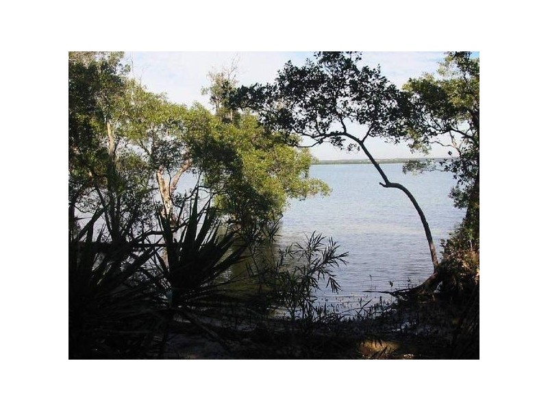 51 Attunga STREET, Macleay Island QLD 4184