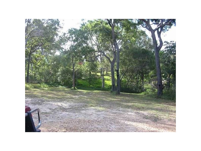 Eastbourne TERRACE, Macleay Island QLD 4184