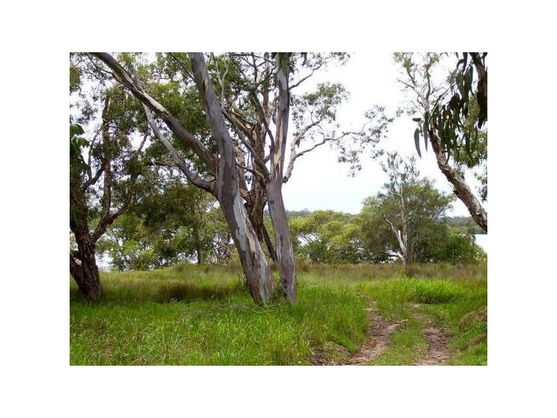 35 Marine STREET, Macleay Island QLD 4184