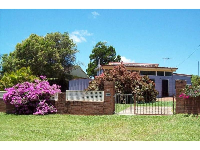 114 Western Road, Macleay Island QLD 4184