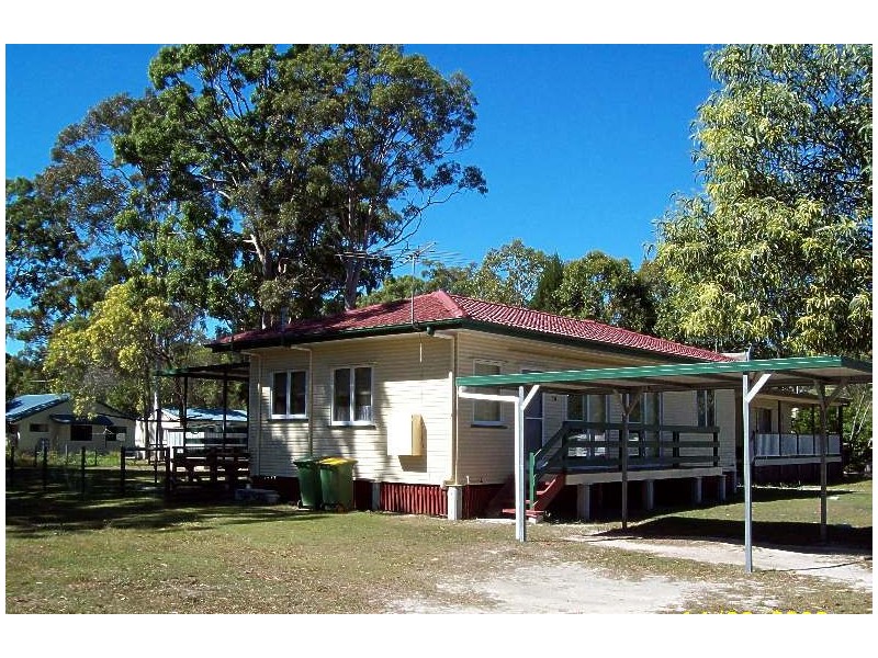 14 Nugent Street, Macleay Island QLD 4184