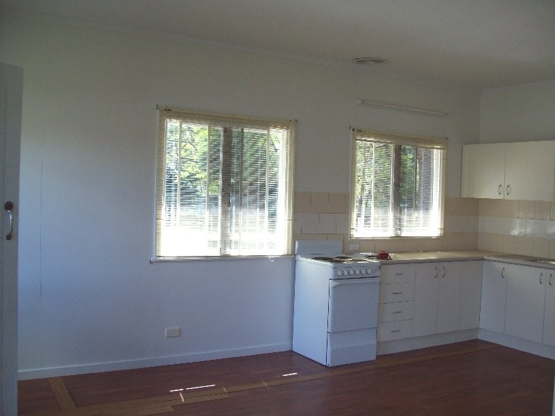 14 Nugent Street, Macleay Island QLD 4184