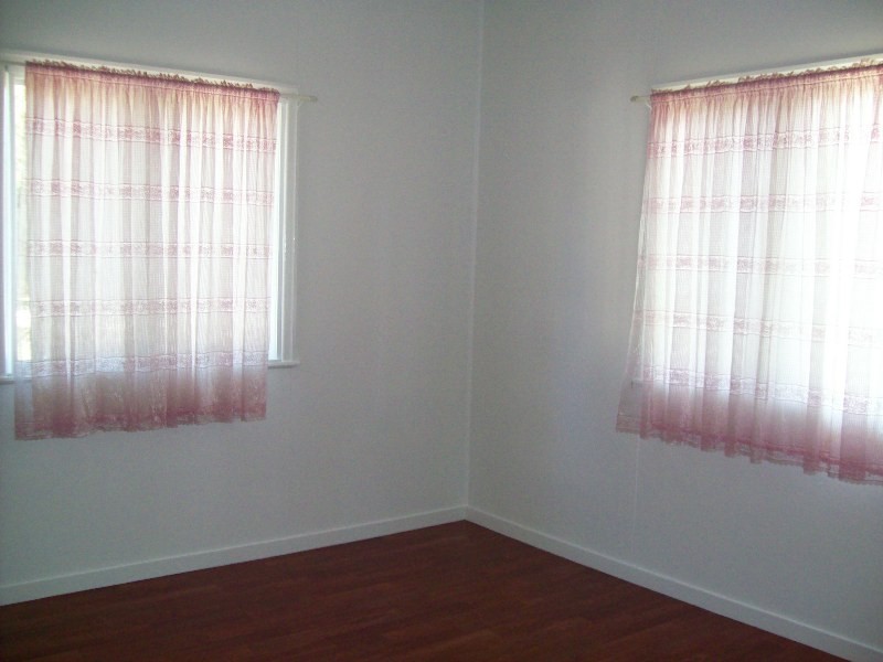 14 Nugent Street, Macleay Island QLD 4184