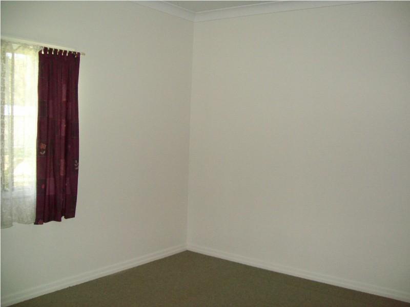 14 Nugent Street, Macleay Island QLD 4184