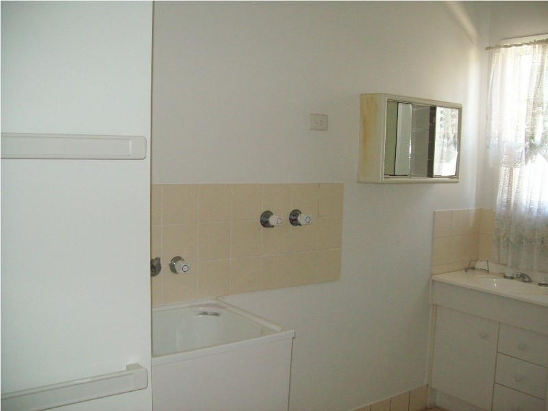 14 Nugent Street, Macleay Island QLD 4184