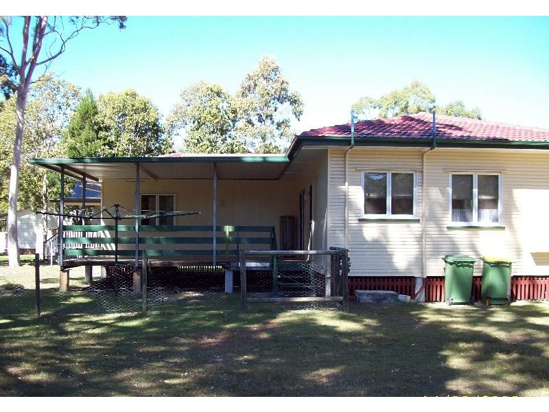 14 Nugent Street, Macleay Island QLD 4184