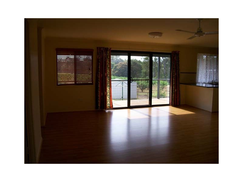 41 Lonicera Street, Macleay Island QLD 4184