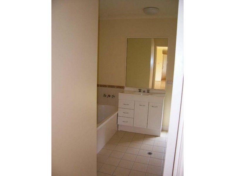 41 Lonicera Street, Macleay Island QLD 4184