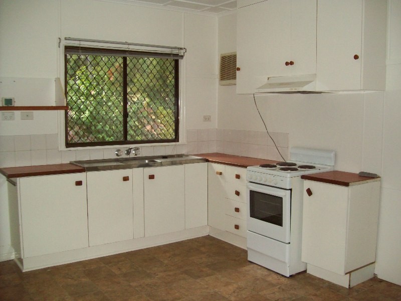 2 Kalara Street, Macleay Island QLD 4184