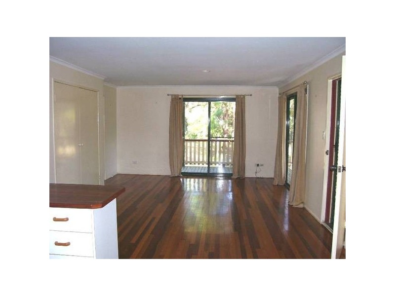 13 Derwent Street, Macleay Island QLD 4184