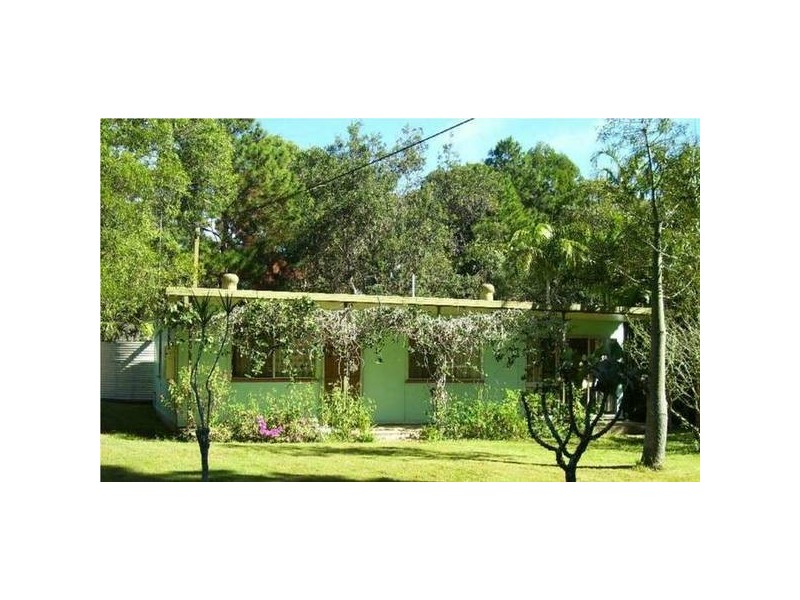 181 High Central Road, Macleay Island QLD 4184