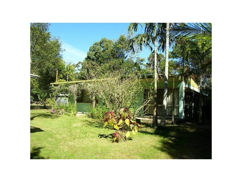 181 High Central Road, Macleay Island QLD 4184