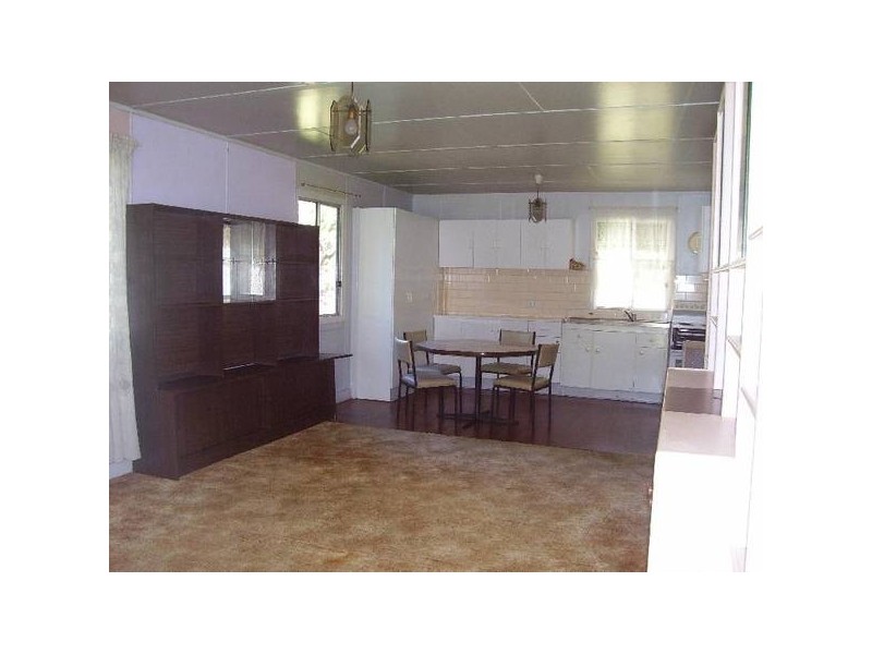 181 High Central Road, Macleay Island QLD 4184