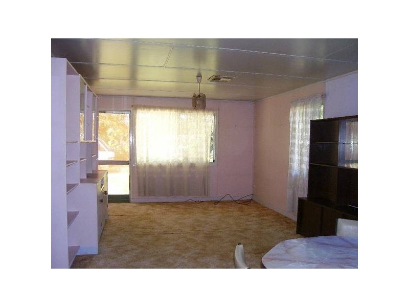 181 High Central Road, Macleay Island QLD 4184