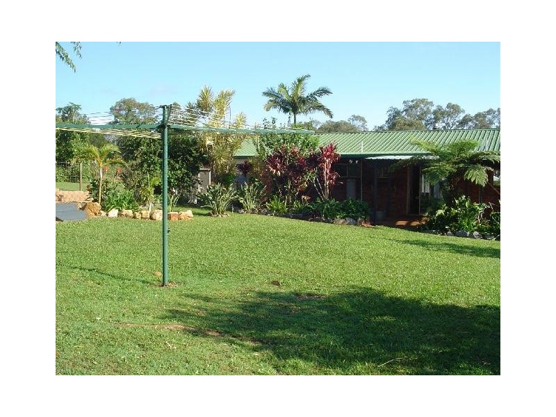 5 Eastbourne Terrace, Macleay Island QLD 4184