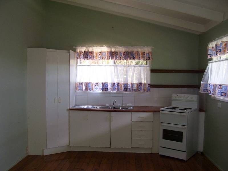 12 Timothy Street, Macleay Island QLD 4184