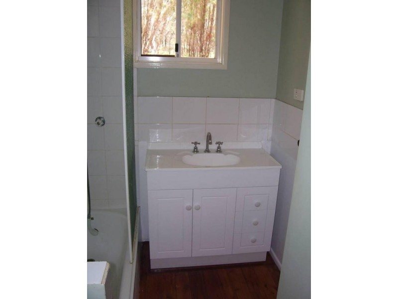 12 Timothy Street, Macleay Island QLD 4184
