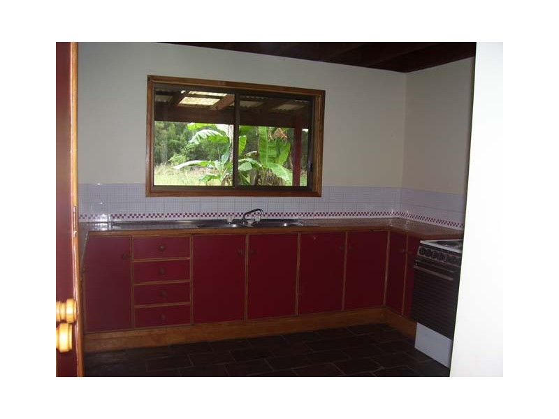 15 Pecan Street, Macleay Island QLD 4184