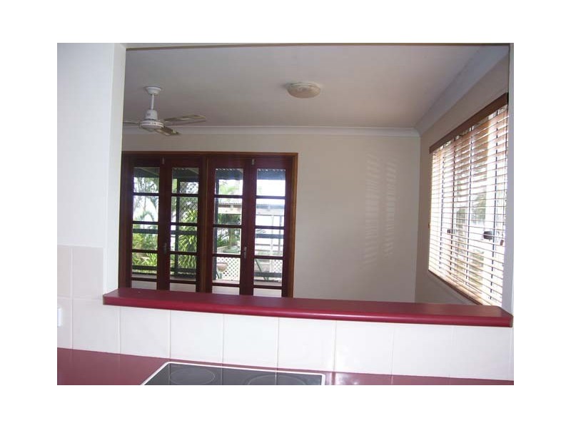 130 Western Road, Macleay Island QLD 4184