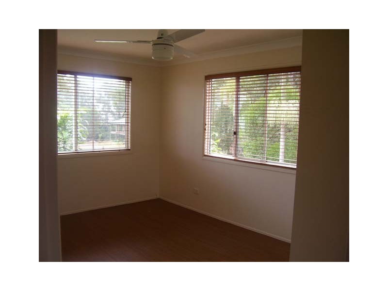 130 Western Road, Macleay Island QLD 4184