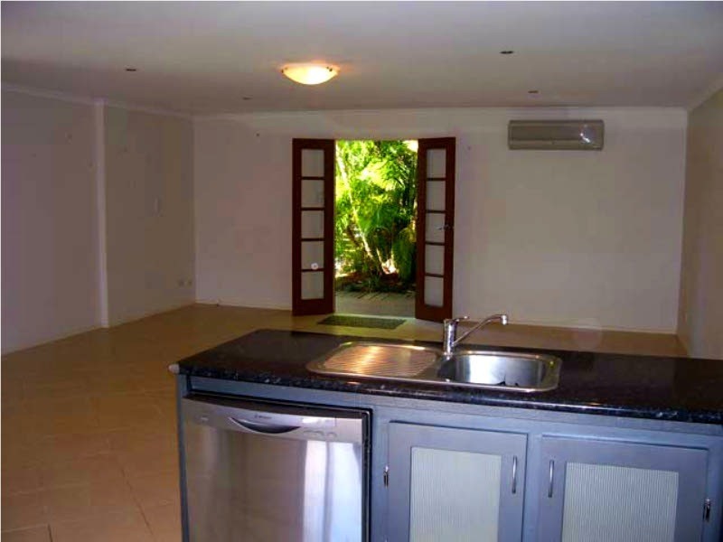 23 Scotts Road, Macleay Island QLD 4184