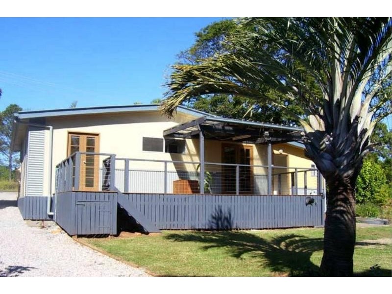 23 Scotts Road, Macleay Island QLD 4184