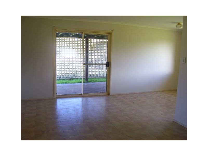 3 Squire Street, Macleay Island QLD 4184