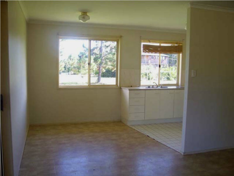 3 Squire Street, Macleay Island QLD 4184