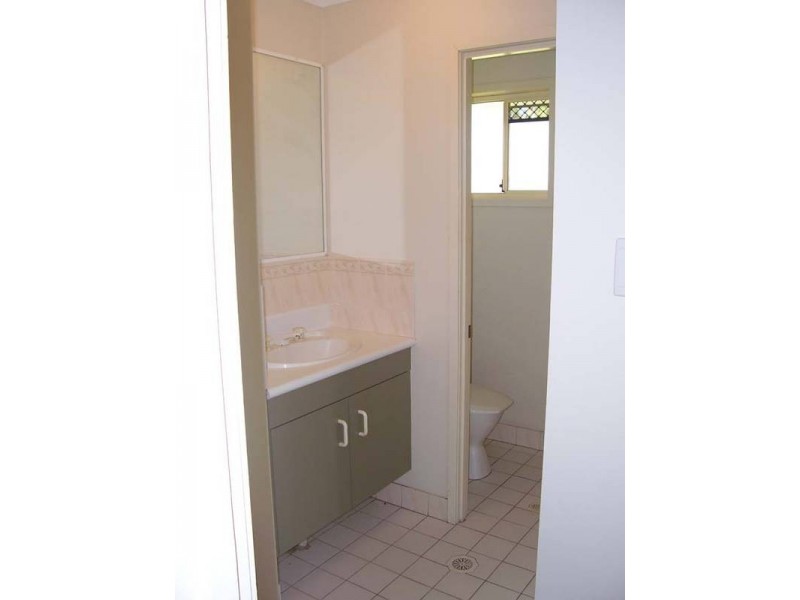 3 Squire Street, Macleay Island QLD 4184