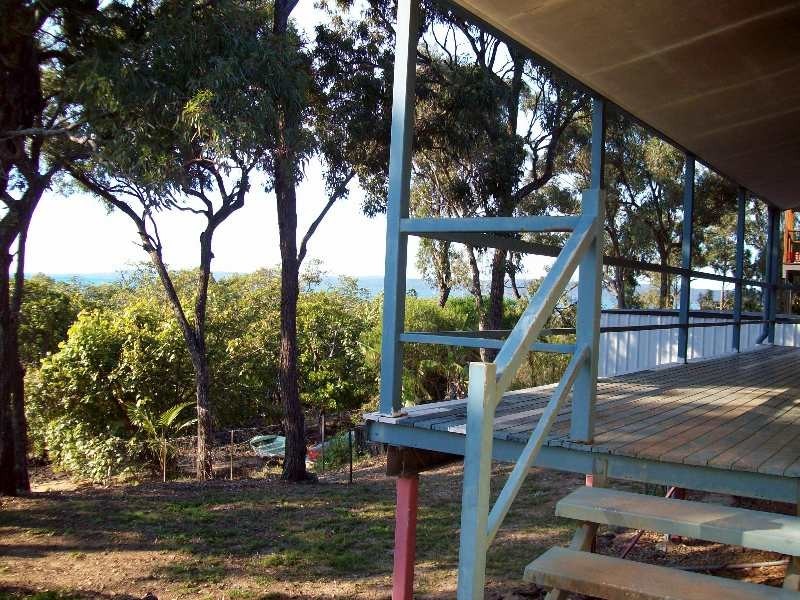 23 Coorong Street, Macleay Island QLD 4184