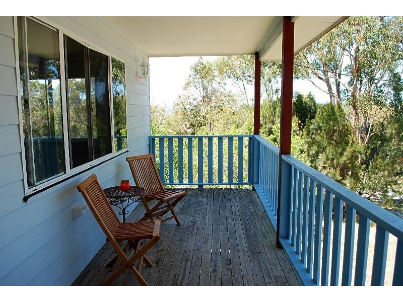 19 Baracoota Street, Macleay Island QLD 4184