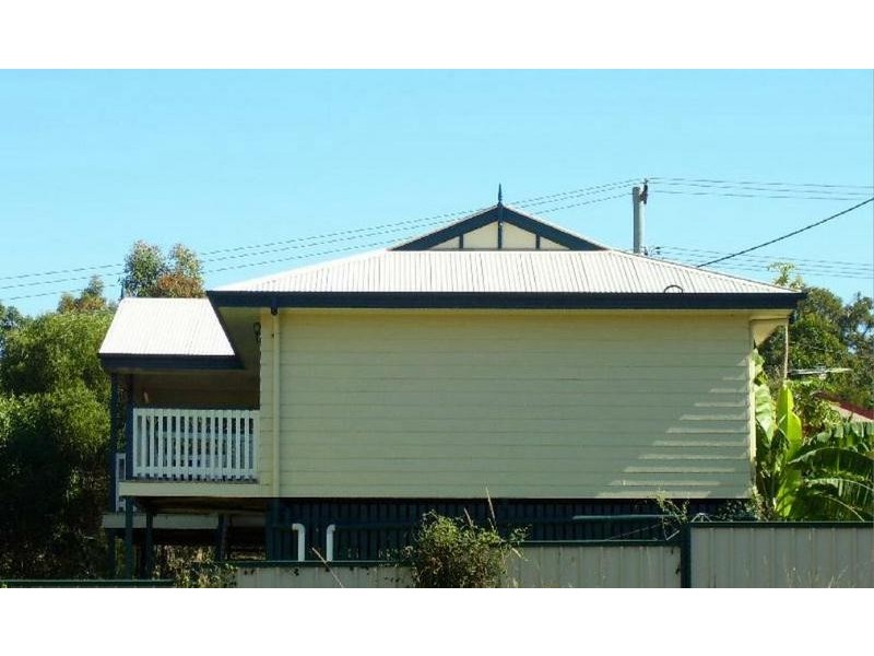 8 Camena Street, Macleay Island QLD 4184