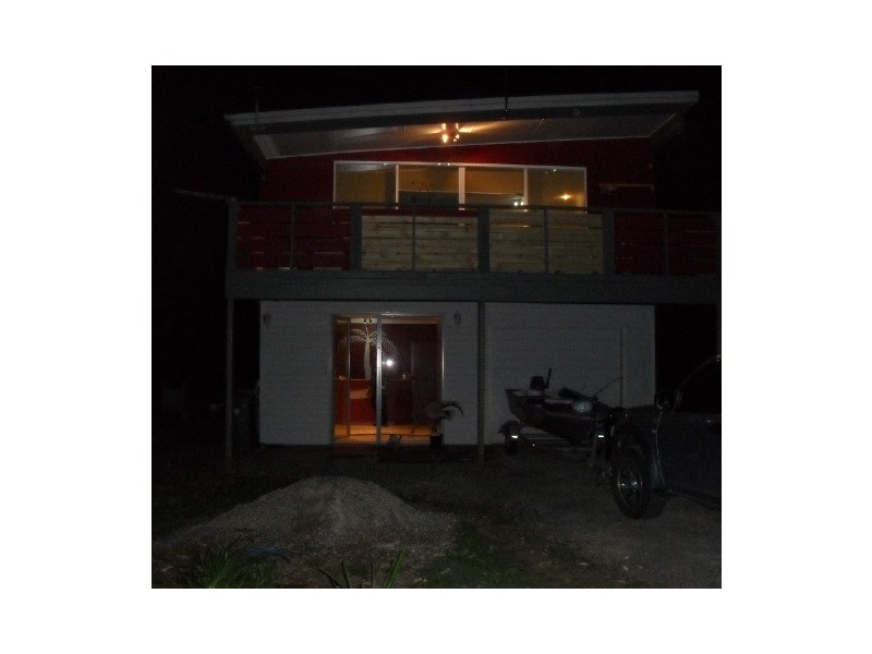 2 Citron Street, Macleay Island QLD 4184