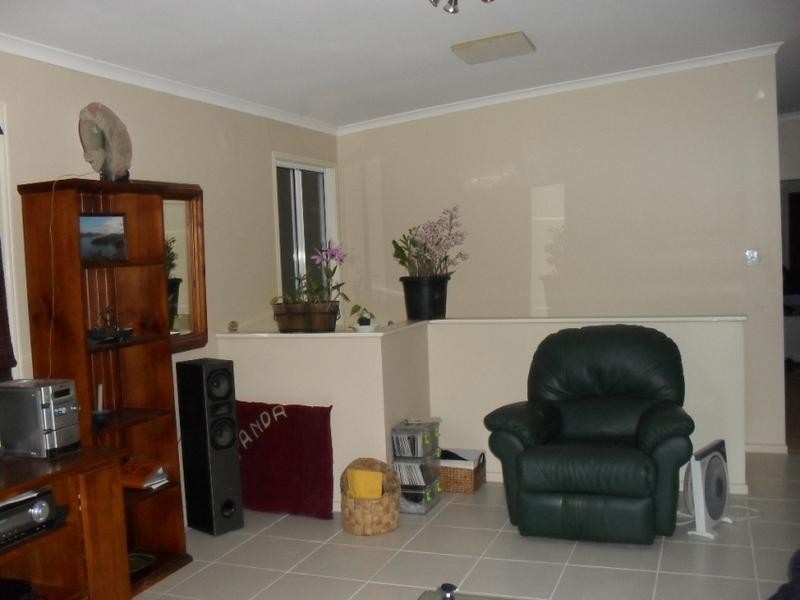 2 Citron Street, Macleay Island QLD 4184