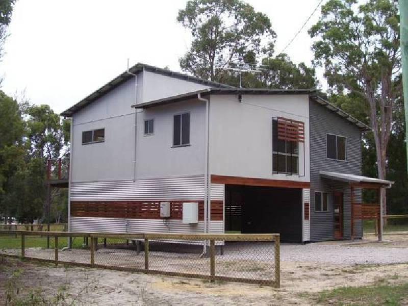 13 Arthur Street, Macleay Island QLD 4184