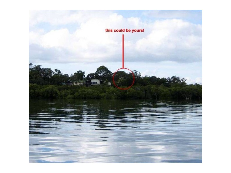 2 Causeway Drive, Macleay Island QLD 4184
