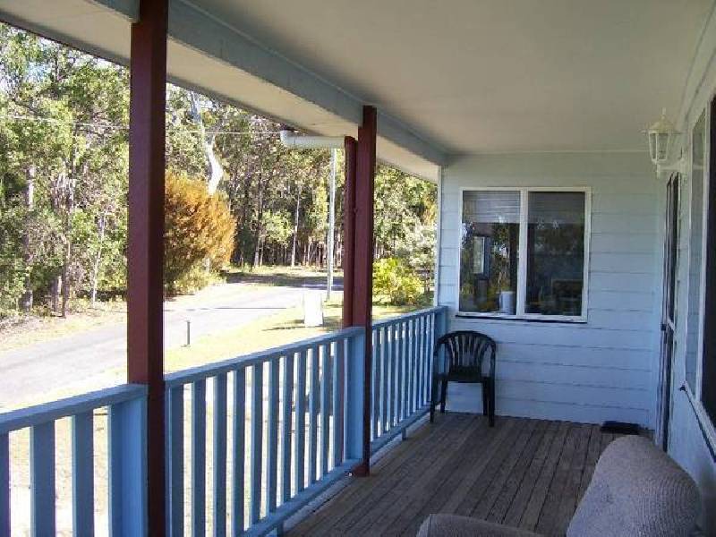 19 Baracoota Street, Macleay Island QLD 4184