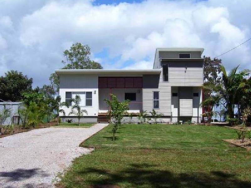 126 Western Road, Macleay Island QLD 4184