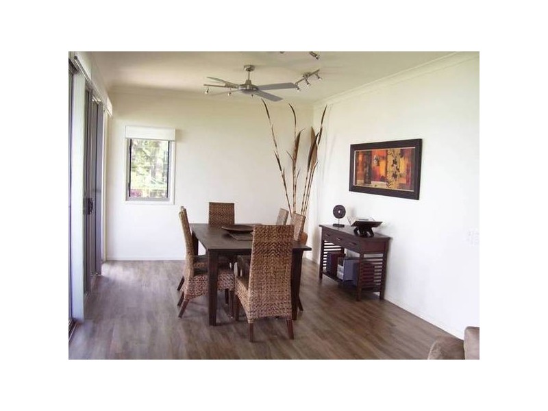 126 Western Road, Macleay Island QLD 4184