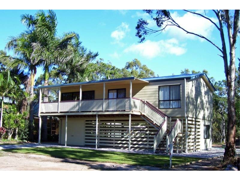 13 Alkira Street, Macleay Island QLD 4184