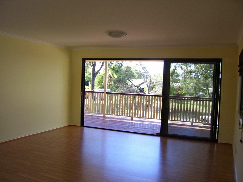 13 Alkira Street, Macleay Island QLD 4184