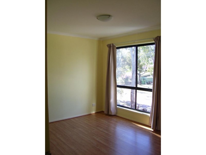 13 Alkira Street, Macleay Island QLD 4184