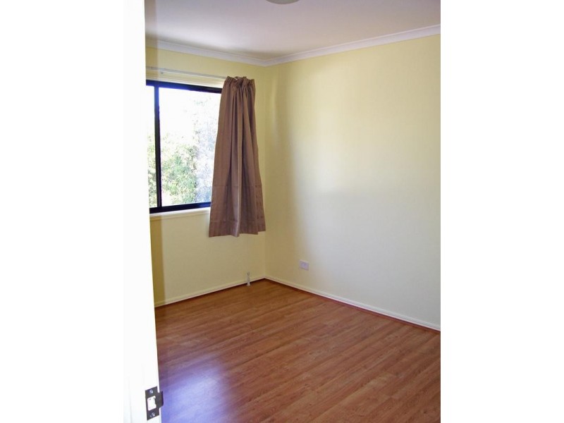 13 Alkira Street, Macleay Island QLD 4184